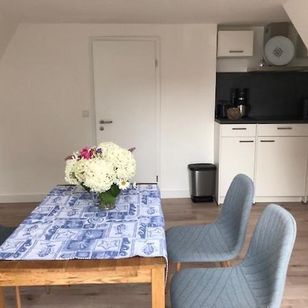 Die Graefin Auf Ruegen - Ferienappartements Parchtitz Екстериор снимка