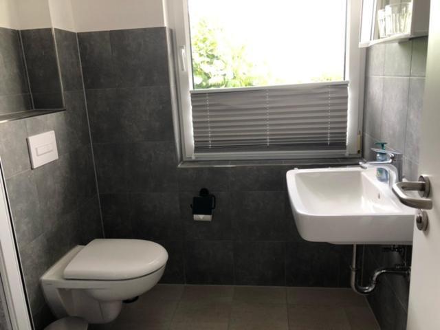 Die Graefin Auf Ruegen - Ferienappartements Parchtitz Екстериор снимка