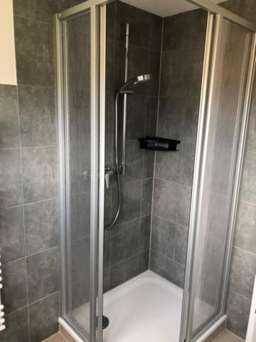 Die Graefin Auf Ruegen - Ferienappartements Parchtitz Екстериор снимка