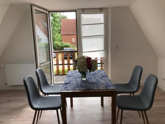 Die Graefin Auf Ruegen - Ferienappartements Parchtitz Екстериор снимка
